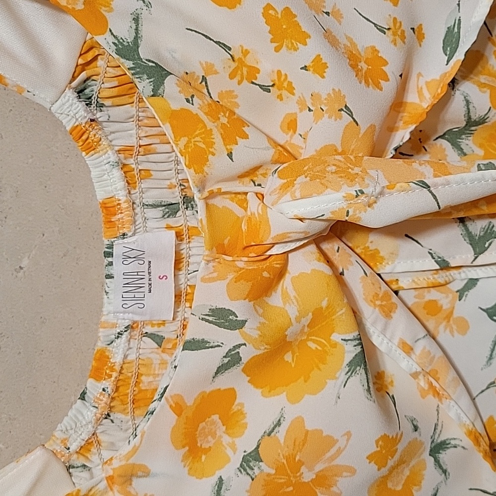 SIENNA SKY Mini DRESS Floral Maxi Size: SMALL Orange & White Summer
